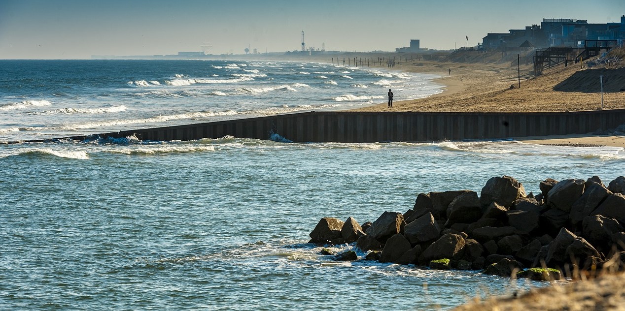 Virginia Beach Picture With Windy Waves