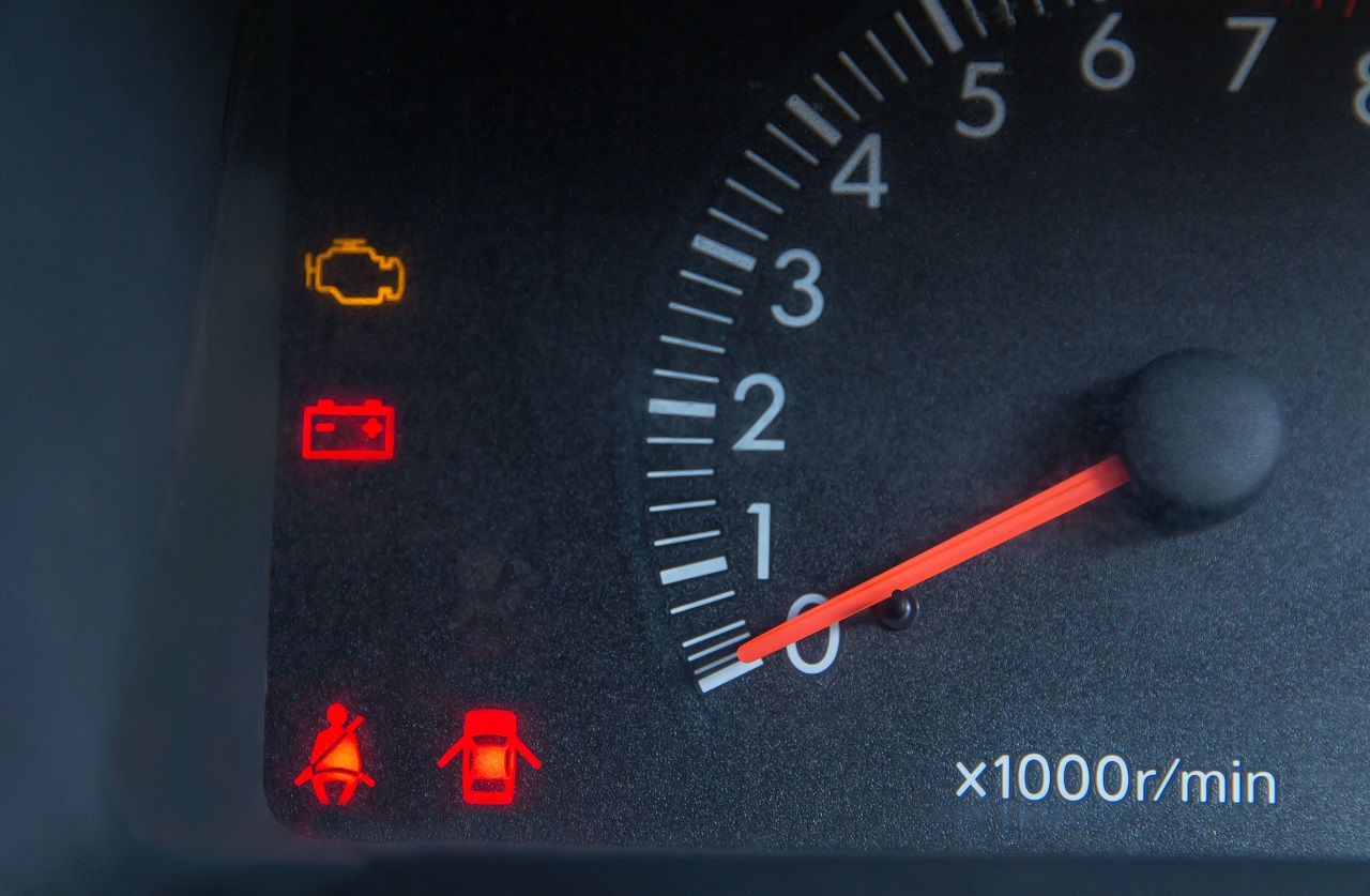 Read more about the article 3 Signs That Your Car’s Electrical Is Calling For Help